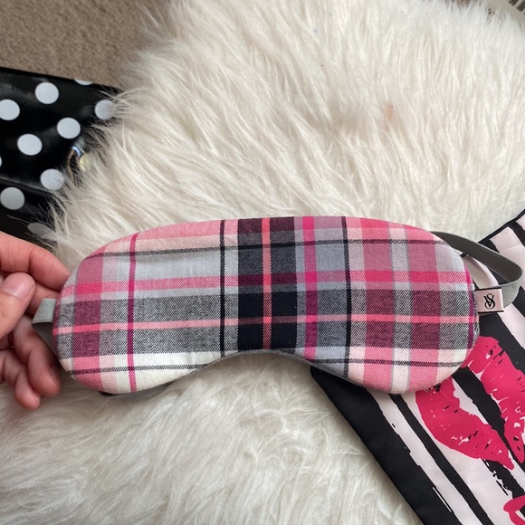 Vintage Victoria Secret Sleep Set - Picture 3 of 5